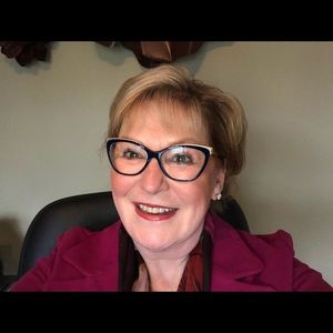 Meet your Posher, Cindy